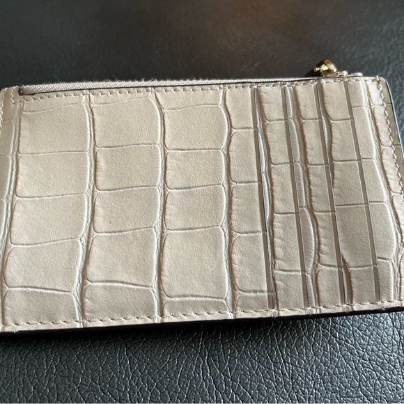 New kate spade wallet - Picture 4 of 5